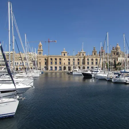 アパート Vittoriosa' Seafront 2 Bed Highly Furnished