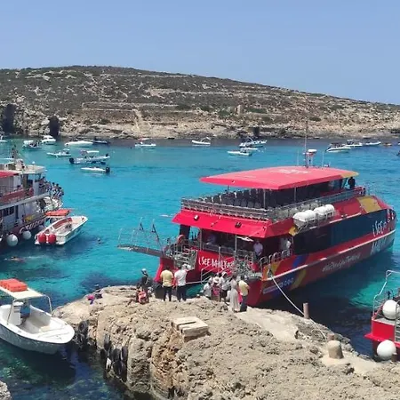 Vittoriosa' Seafront 2 Bed Highly Furnished アパート