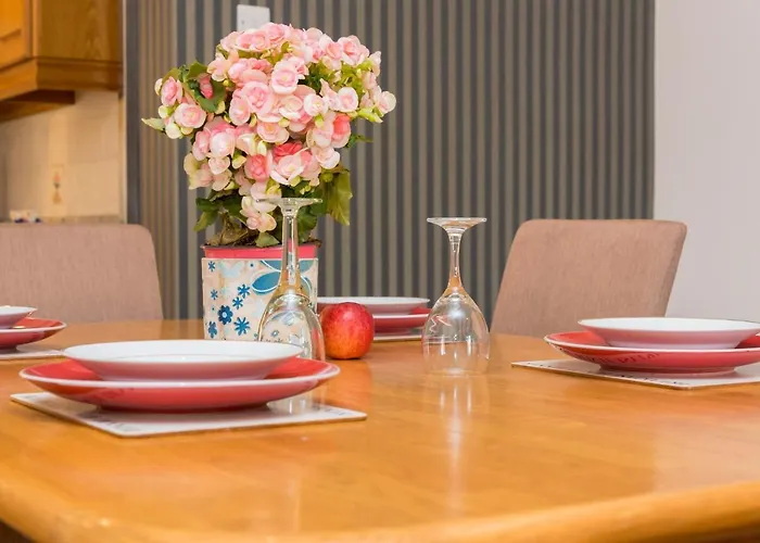 Vittoriosa' Seafront 2 Bed Highly Furnished Daire *