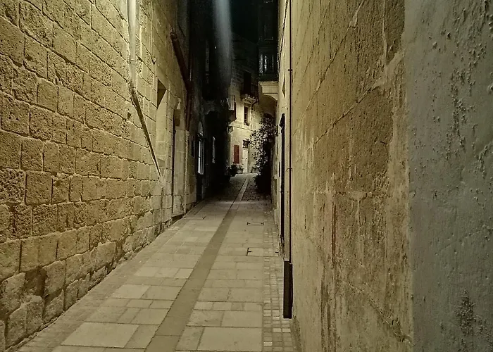 Daire Vittoriosa' Seafront 2 Bed Highly Furnished Birgu