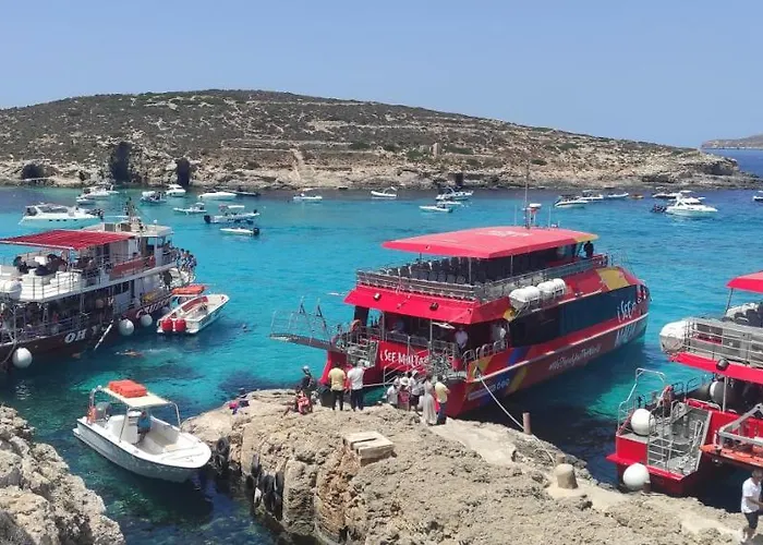 Vittoriosa' Seafront 2 Bed Highly Furnished Daire