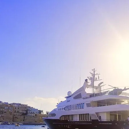 Daire Vittoriosa' Seafront 2 Bed Highly Furnished Birgu