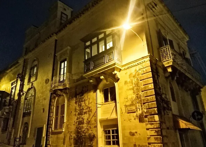 Vittoriosa' Seafront 2 Bed Highly Furnished * Vittoriosa