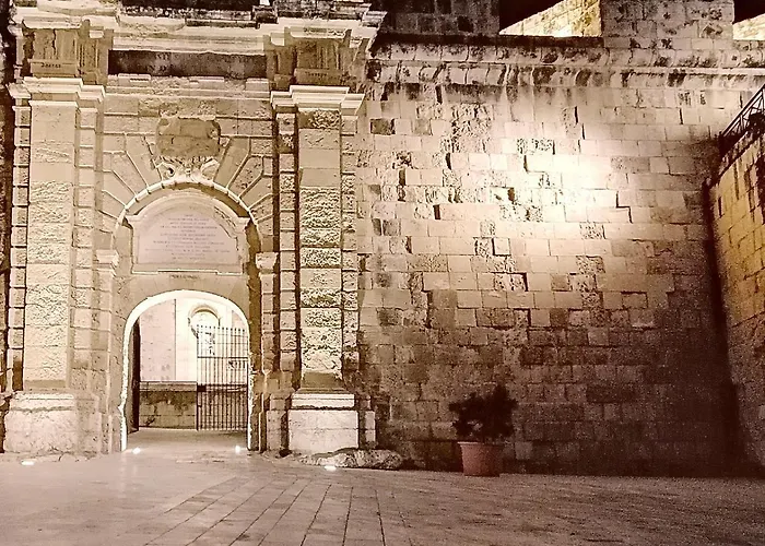 Apartment Vittoriosa' Seafront 2 Bed Highly Furnished Vittoriosa